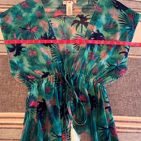 OP | XL • Juniors | LIKE NEW! - Picture 7 of 11